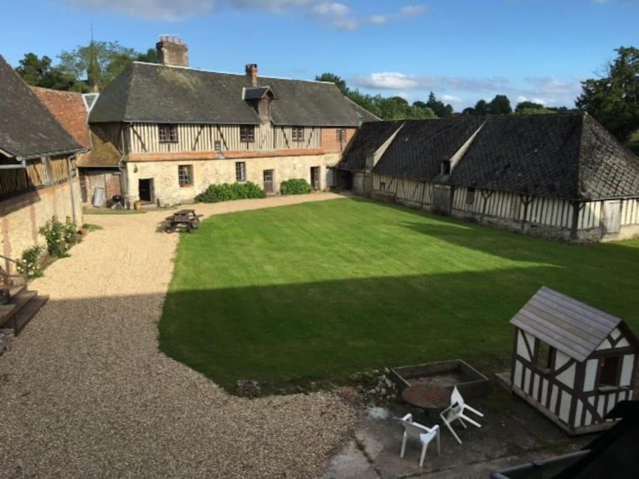 La Ferme Du Chateau Fauguernon Экстерьер фото